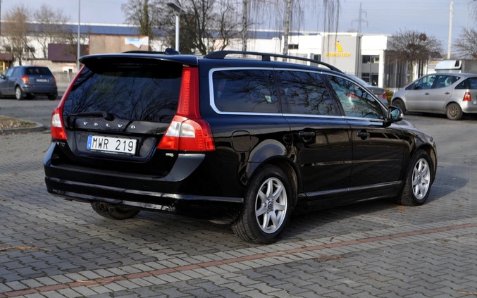 Volvo V70 cena 25900 przebieg: 271000, rok produkcji 2010 z Myszków małe 631
